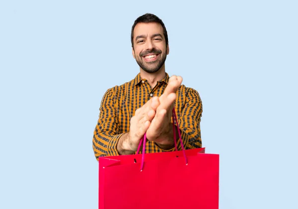 Hombre Con Bolsas Compras Aplaudiendo Después Presentación Una Conferencia Sobre —  Fotos de Stock