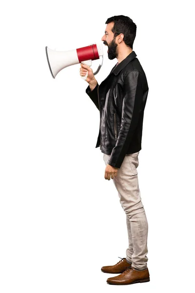 Bonito Homem Com Barba Gritando Através Megafone Sobre Fundo Branco — Fotografia de Stock