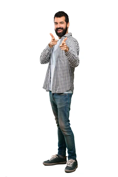 Bonito Homem Com Barba Apontando Para Frente Sorrindo Sobre Fundo — Fotografia de Stock