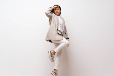 Genç Kolombiya kız atlama