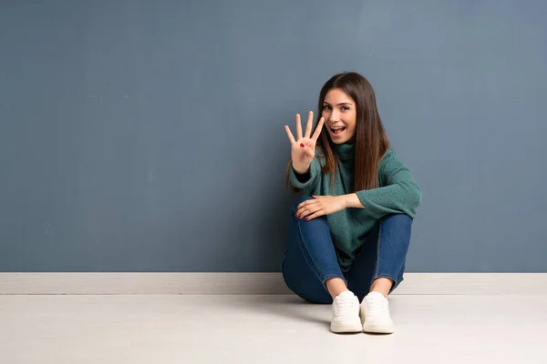 Young Woman Sitting Floor Happy Counting Four Fingers — Stock Photo, Image