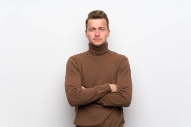 İzole beyaz duvar portre sarışın adam