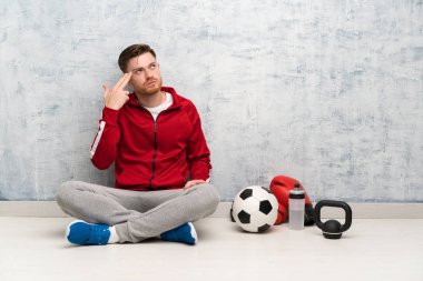 İntihar jesti yaparken sorunları olan Kızıl saçlı spor adamı