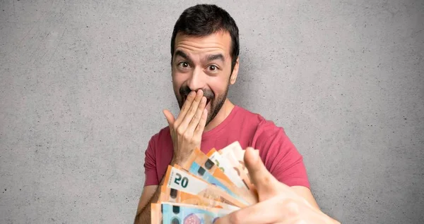 Hombre Tomando Montón Dinero Apuntando Con Dedo Alguien Riendo Sobre — Foto de Stock