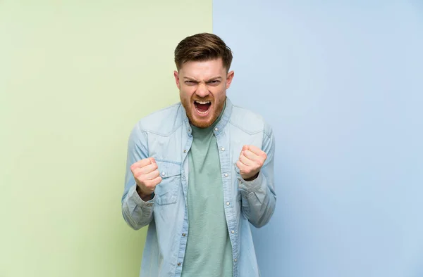 Redhead Man Colorful Background Frustrated Bad Situation — Stock Photo, Image