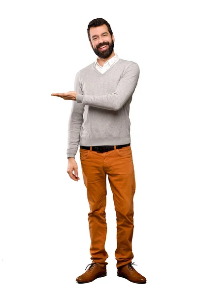 Bonito Homem Apresentando Uma Ideia Enquanto Olha Sorrindo Para Sobre — Fotografia de Stock