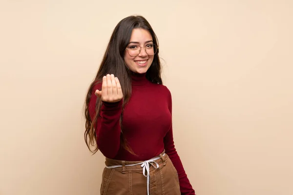Tinédzser Lány Szemüveg Hívogató Jönni Kezét Boldog Hogy Jöttél — Stock Fotó