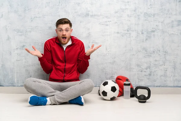 Redhead Sport Man Shocked Facial Expression — Stock Photo, Image