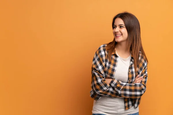 Young Woman Brown Wall Happy Smiling — Stock Photo, Image