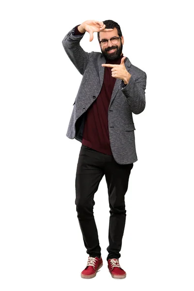 Hombre Guapo Con Gafas Enfocando Cara Símbolo Encuadre Sobre Fondo — Foto de Stock