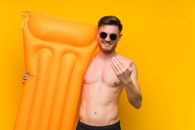 Yaz tatillerinde redhead adam gelmeye davet