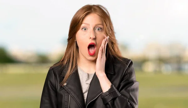 Young Redhead Woman Surprise Shocked Facial Expression Outdoors — Stock Photo, Image