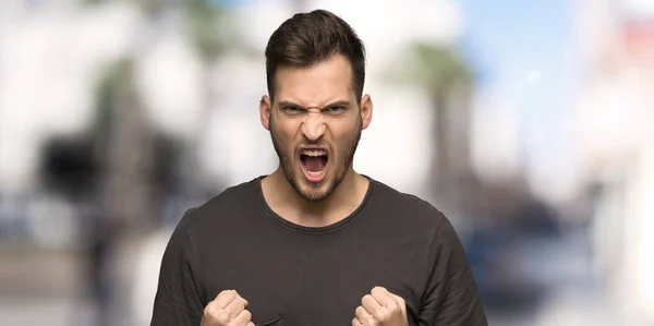 Man Black Shirt Frustrated Bad Situation Outdoors — Stock Photo, Image