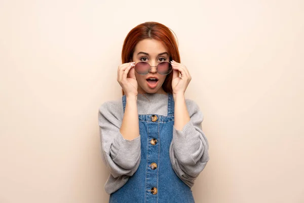 Young Redhead Woman Isolated Background Glasses Surprised — 스톡 사진