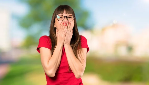 Woman Glasses Surprise Shocked Facial Expression Outdoors — Stock Photo, Image