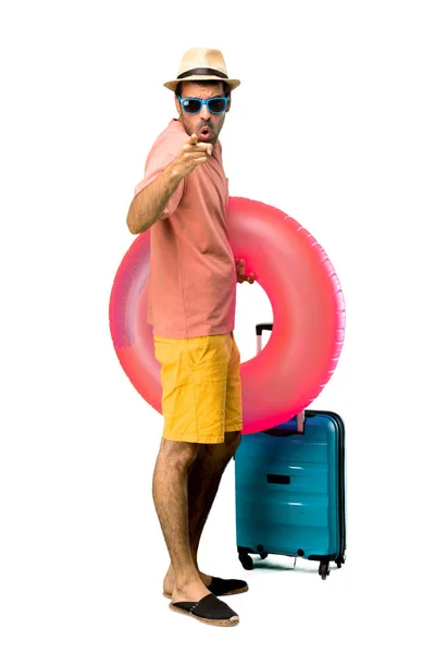 Full body of Man with hat and sunglasses on his summer vacation — Stock Fotó