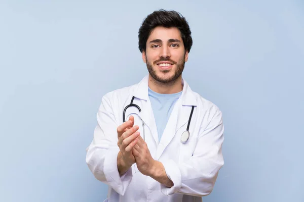 Young Doctor Man Applauding — Stock Photo, Image