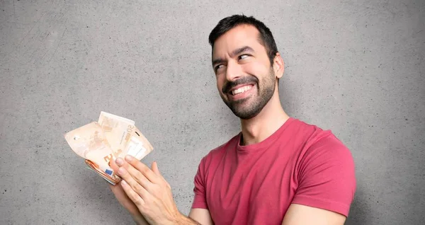 Uomo Prendendo Sacco Soldi Applaudendo Dopo Presentazione Una Conferenza Oltre — Foto Stock