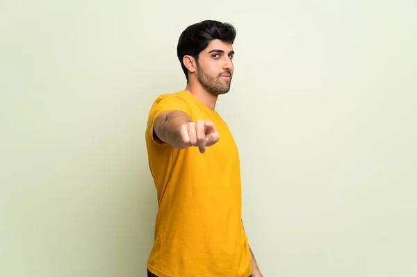 Young Man Pink Wall Points Finger You Confident Expression — Stock Photo, Image