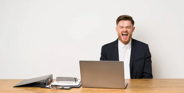 Businessman Office Shouting Front Mouth Wide Open — Stock Photo, Image