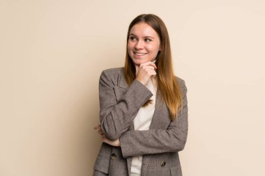 genç iş kadını tarafına arıyorsunuz