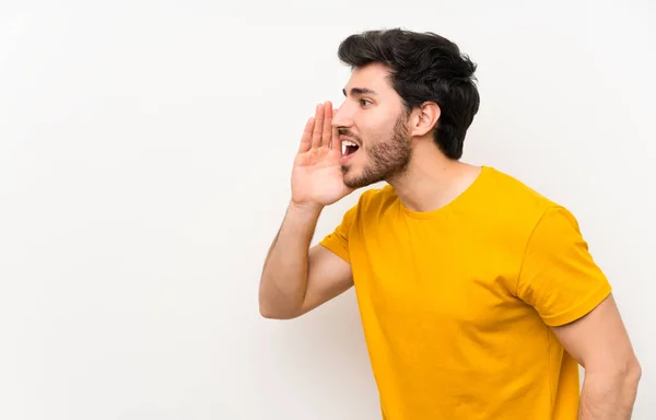 Gut Aussehend Über Isolierte Weiße Wand Schreit Mit Weit Aufgerissenem — Stockfoto