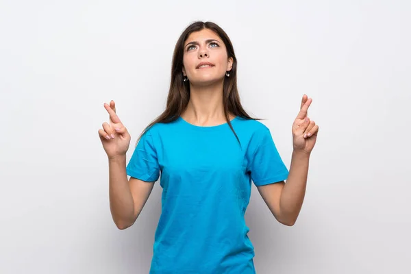 Chica Adolescente Con Camisa Azul Con Los Dedos Cruzando Deseando — Foto de Stock