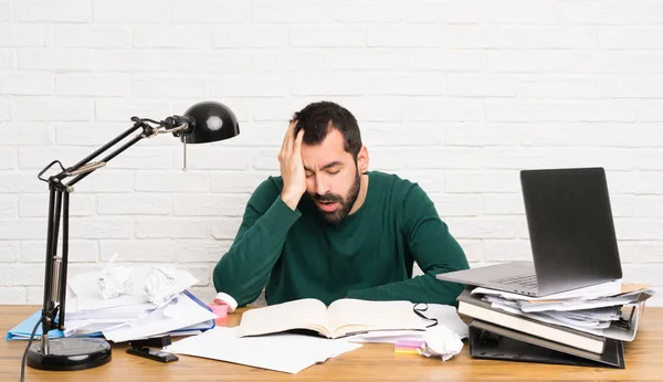 Étudiant Homme Stressé Submergé — Photo