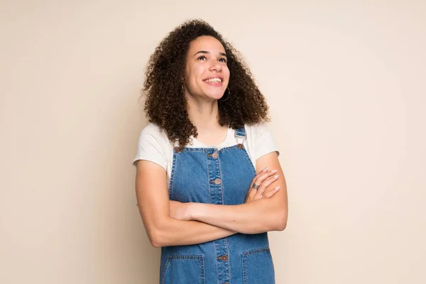 Dominican Woman Overalls Looking While Smiling — Stock Photo, Image