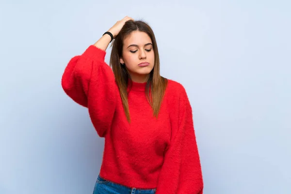 Young Woman Isolated Blue Wall Expression Frustration Understanding — Stock Photo, Image