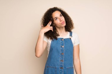 İntihar jesti yapma sorunları ile tulum ile Dominikli kadın