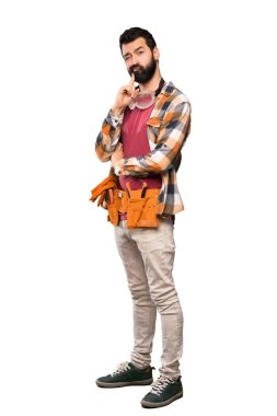 Esnaf adam izole beyaz arka plan üzerinde ön bakıyor