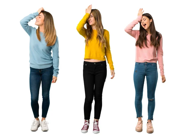 Renkli Giysiler Ile Insanların Bir Grup Tam Uzunlukta Bir Çekim — Stok fotoğraf