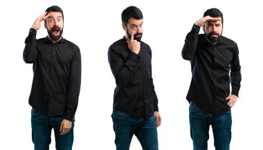 Bir şeyler gösteriyor sakallı yakışıklı adam kümesi