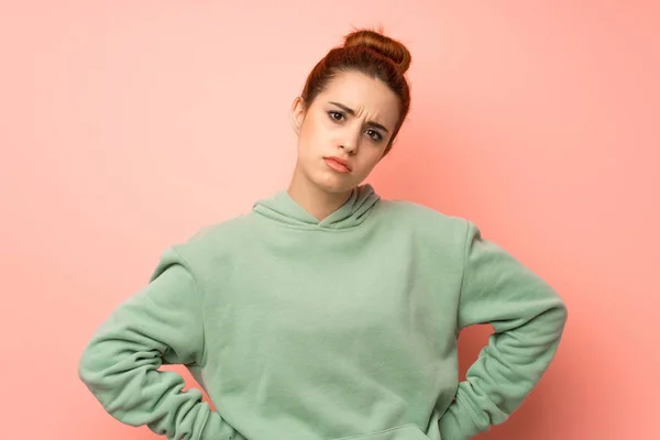 Young Redhead Woman Sweatshirt Angry — 스톡 사진