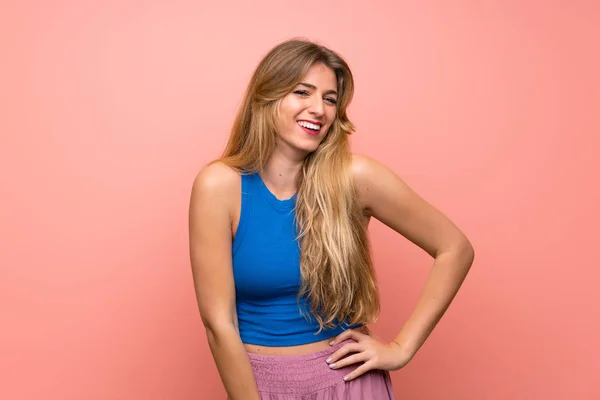 Young Blonde Woman Isolated Pink Background Laughing — Stock Photo, Image