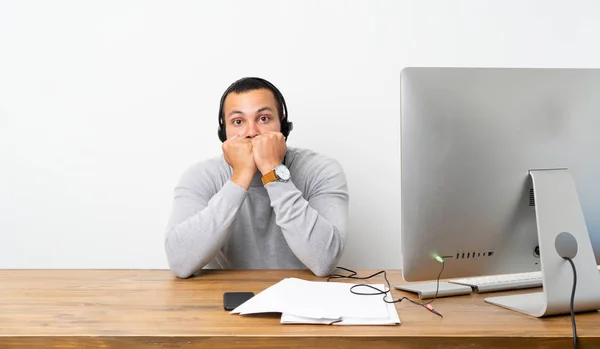 Telemarketer Colombian Man Nervous Scared Putting Hands Mouth — Stock Photo, Image