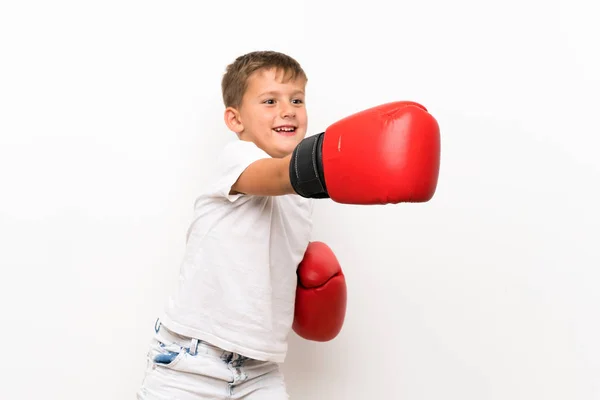 Menino Luvas Boxe Isolado Fundo Branco — Fotografia de Stock