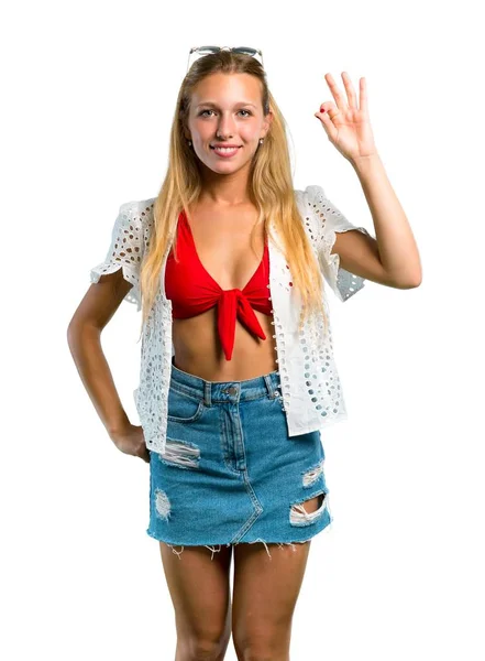 Blonde Meisje Zomervakantie Met Een Teken Met Vingers Geïsoleerde Witte — Stockfoto