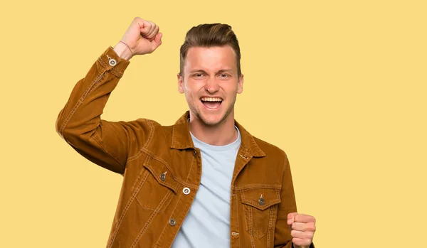 Blonde Handsome Man Celebrating Victory — Stock Photo, Image