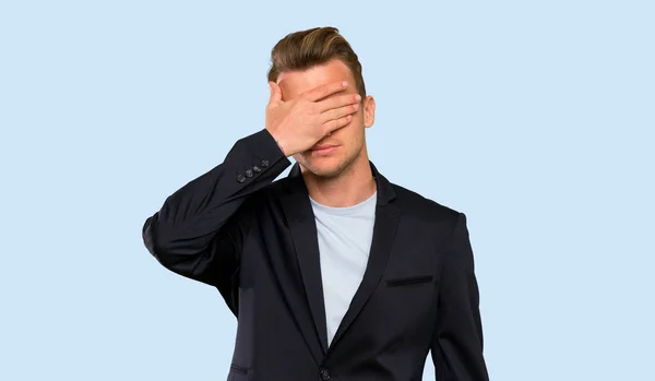 Blonde Handsome Man Covering Eyes Hands Want See Something — Stock Photo, Image