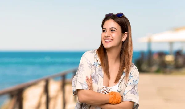 Junge Frau Bikini Sommerurlaub Glücklich Und Lächelnd Strand — Stockfoto