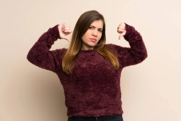 Young Girl Showing Thumb — Stock Photo, Image