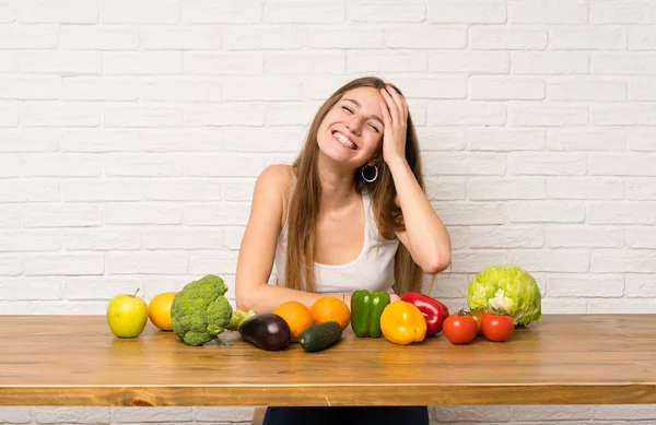 Young Woman Many Vegetables Laughing — Stock Photo, Image