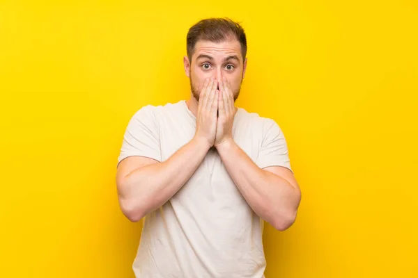 Handsome Man Yellow Background Surprise Facial Expression — Stock Photo, Image