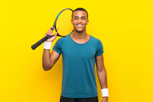 Afro Americano Tenista Homem Sorrindo Muito — Fotografia de Stock