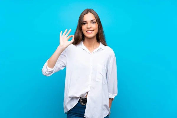Young Woman Isolated Blue Background Showing Sign Fingers — Stock Photo, Image
