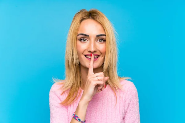 Young Blonde Woman Blue Background Doing Silence Gesture — Stock Photo, Image