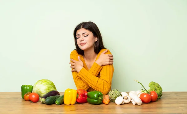 Teenager Girl Many Vegetables Freezing — Stock Photo, Image