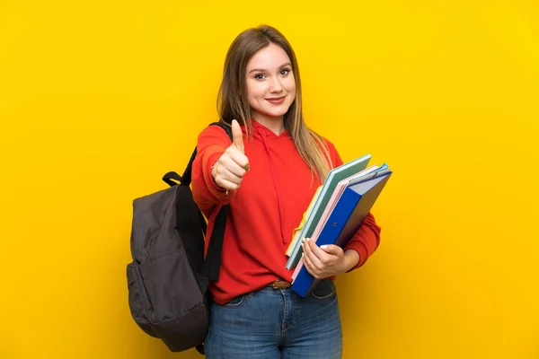 Adolescente Studente Ragazza Sfondo Giallo Dando Pollice Fino Gesto — Foto Stock